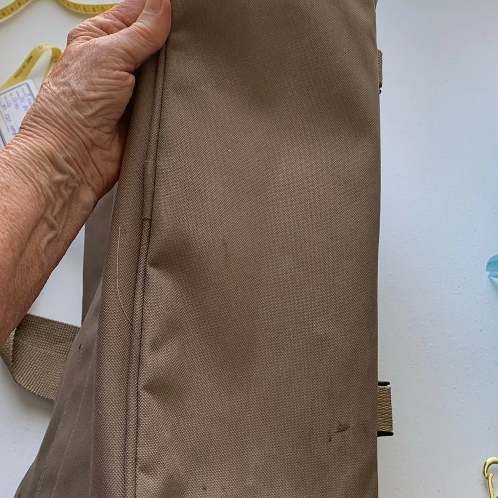 Travel Bag, Good Condition., lots of storage options. Handles & Shoulder Straps